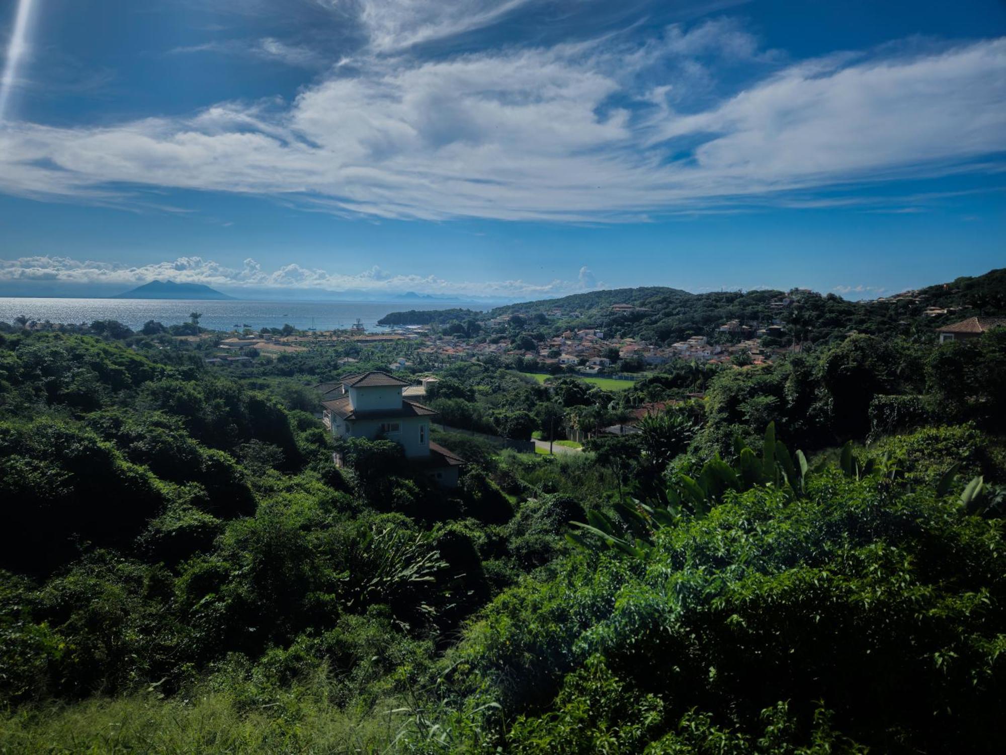 Отель Bella Vista Ocean View Armacao dos Buzios Экстерьер фото View of the town